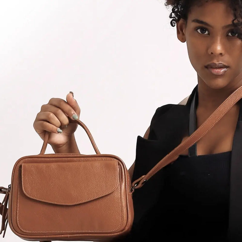 Coleção bolsa feminina caramelo: o tom neutro clássico e versátil