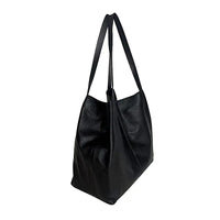Visão Lateral da Bolsa Shopper Preta em Couro Legítimo Floater