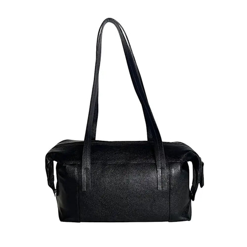 Bolsa tote feminina preta em couro legítimo floater com alças de ombro confortáveis.