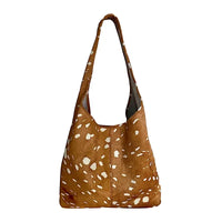 Bolsa Hobo Animal Print Bambi em Couro Legítimo Caramelo e Off-white