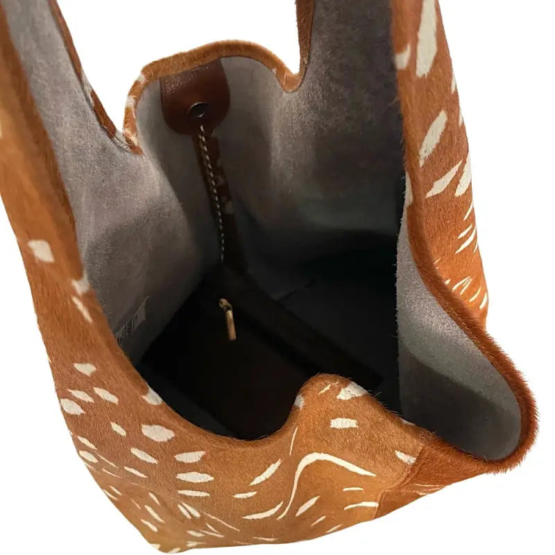 Interior Espaçoso Bolsa Hobo Couro Natural Sem Forro Leveza