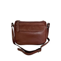Bolsa transversal feminina marrom moka em couro legitimo floater com bolso frontal de aba e metais ouro velho.