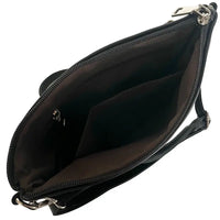 Por dentro da bag interna da hobo treesê preta.