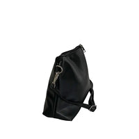 Vista lateral da Bolsa tiracolo em couro vegano preto 