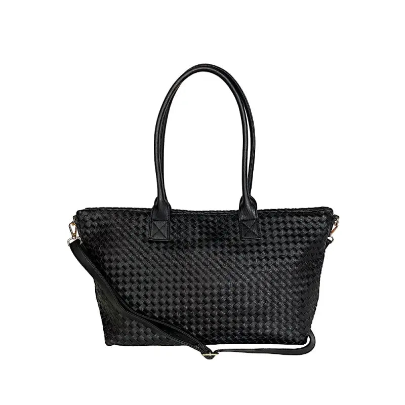 Bolsa shopper feminina preta com textura tressê em couro vegano e alças de ombro.