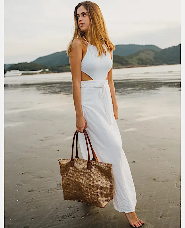 Bolsa palha metalizada dourada, um luxo! ITS! Sua Loja Online