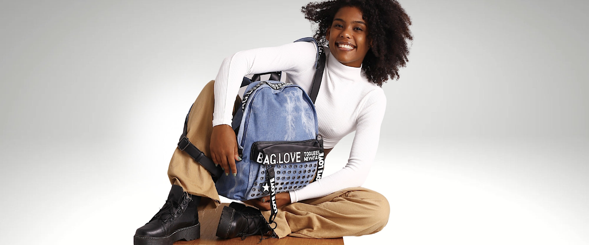 Mochila feminina Diversos modelos pratica e versátil do trabalho ao laser