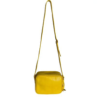 Vista Parte de Traz Bolsa Tiracolo Feminina Couro Legitimo Floater Amarelo Canário