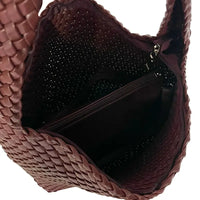 Bolsa Hobo Tressê Vinho 2 em 1: Elegância e Poder em Couro Vegano
