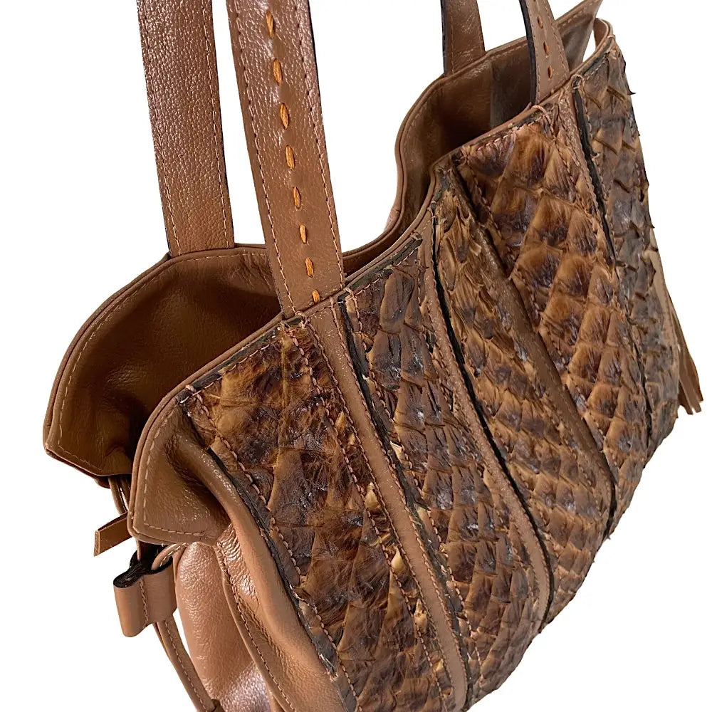 Bolsa Grande em Couro Pirarucu Caramelo - Vegana - Loja