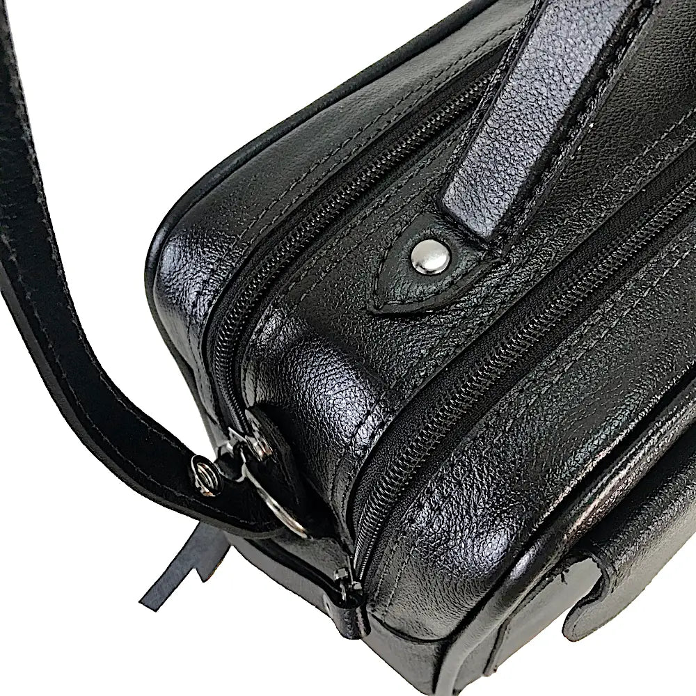 Bolsa Its! Crossbody Couro Média com Divisão Preta - Vegana