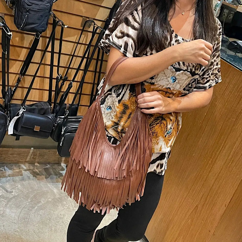 Bolsa Média em Couro com Franja Caramelo - Loja Online - Its