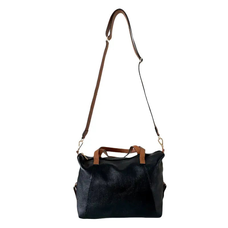 Bolsa tote em couro preto com alça transversal caramelo