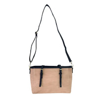Bolsa tote ráfia sintética bege e alças em couro vegano