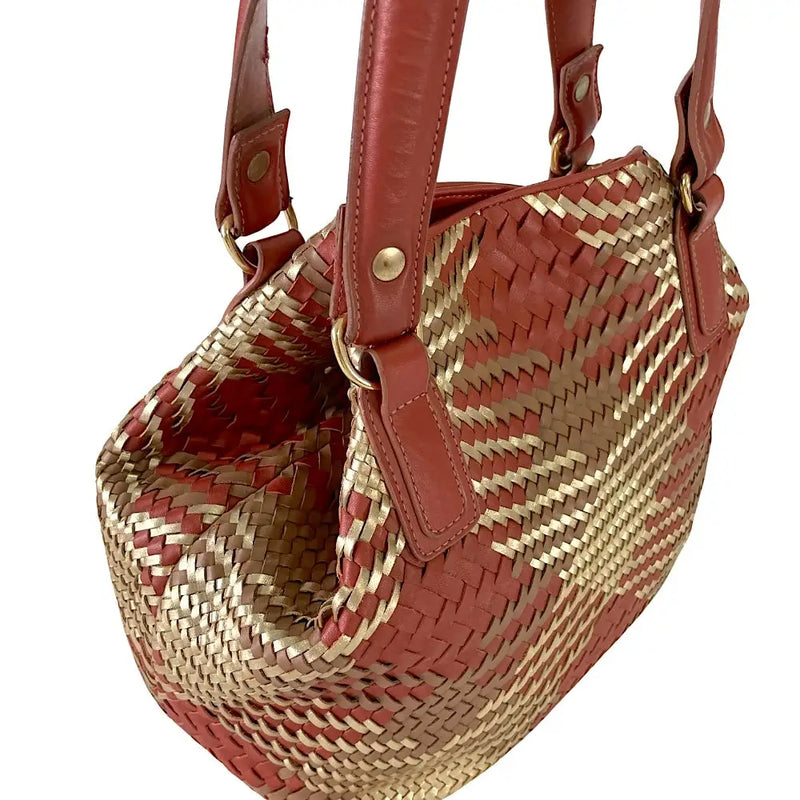 Bolsa Tote Tressê Couro Caramelo e Dourado - Vegana - Loja