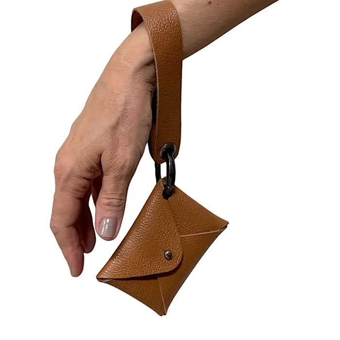 Carteira de pulso couro caramelo - ferragem onix