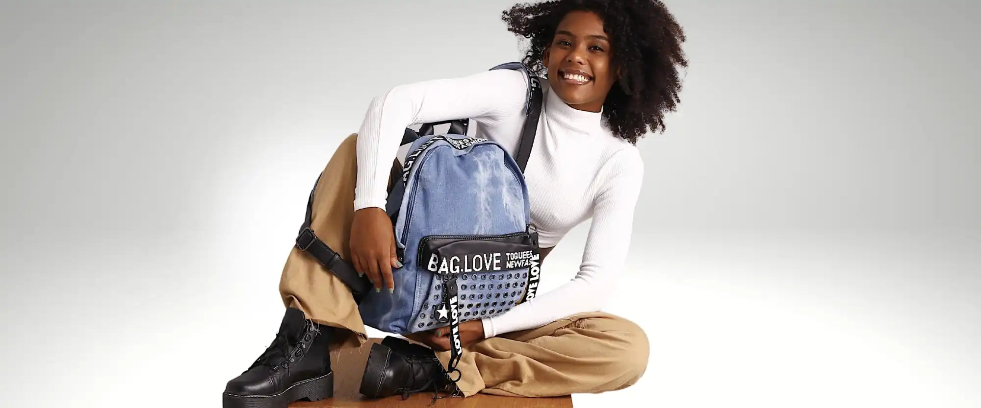 Mochila feminina Diversos modelos pratica e versátil do trabalho ao laser