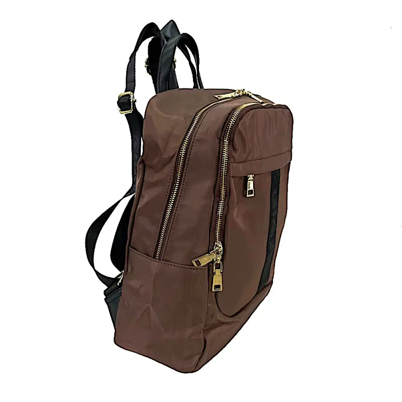 Mochila feminina em nylon marrom: segurança e estilo urbano