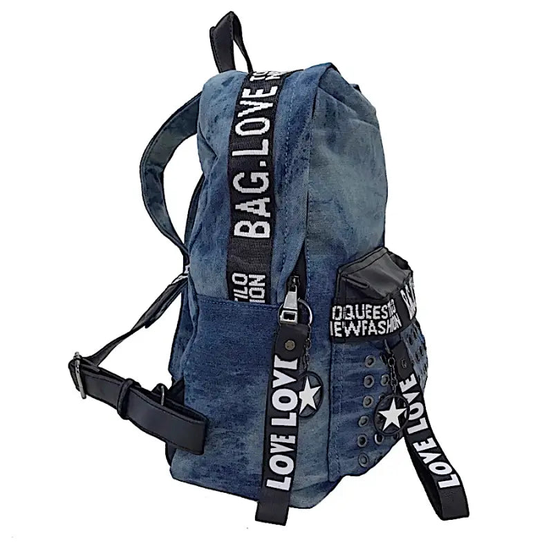 Mochila urbana feminina jeans azul: o acessório