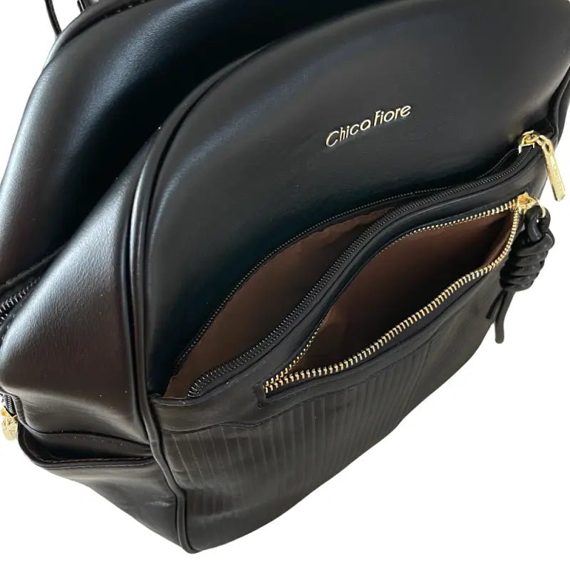 Mochila média couro vegano preto: a essencial urbana
