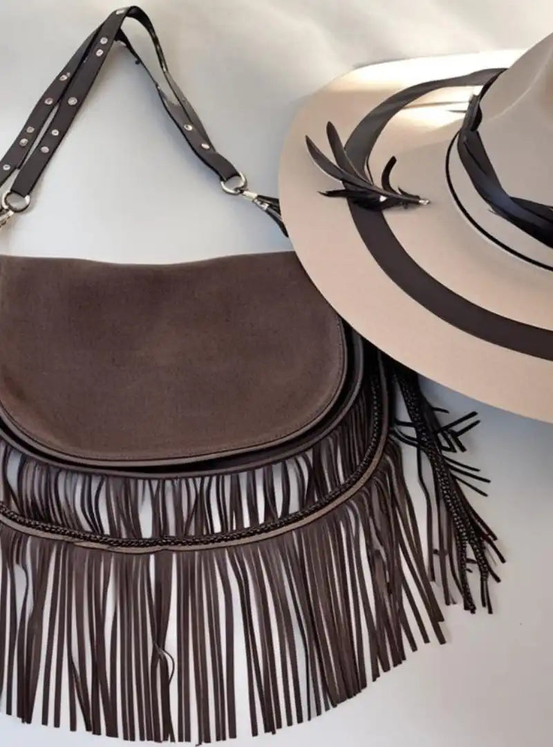 Acessórios de moda boho. Tendencia inverno 2025